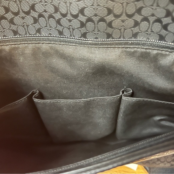 Coach messenger bag - authentic - Picture 6 of 8
